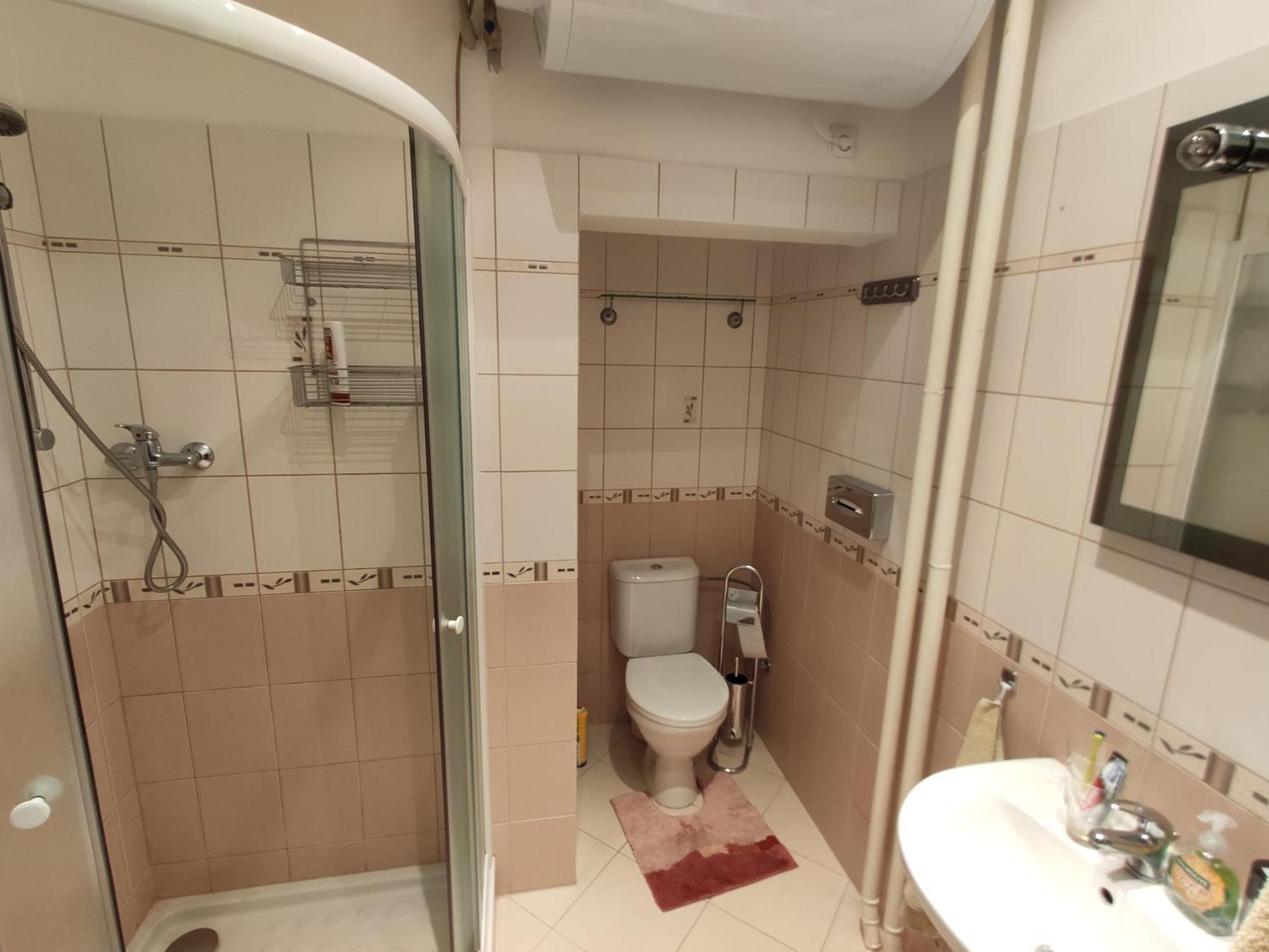Apartman 63M2 S Balkonem V Lazenskem Centru Karlovy Vary Bagian luar foto